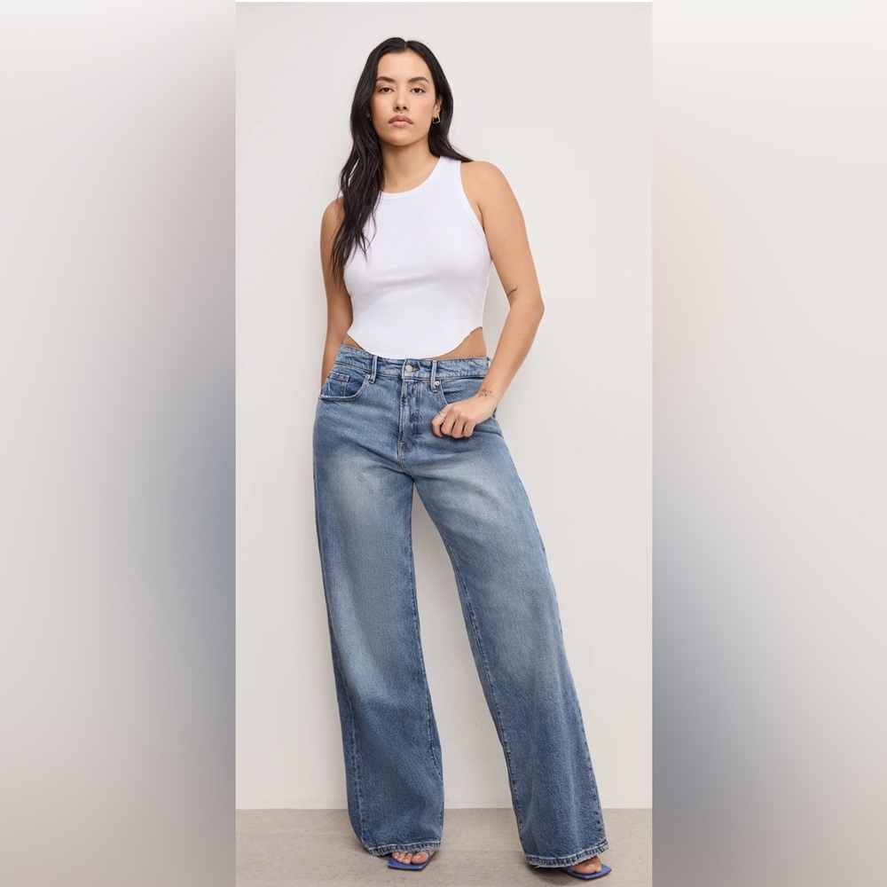 NWOT Good American Good Ease Relaxed Jeans